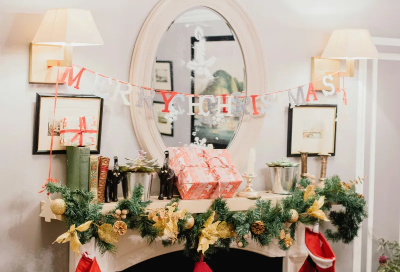 Christmas Mantel Decor: DIY Styling That Looks High-End