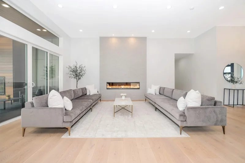 Elegant Living Room Setup: Modern Design From Scratch