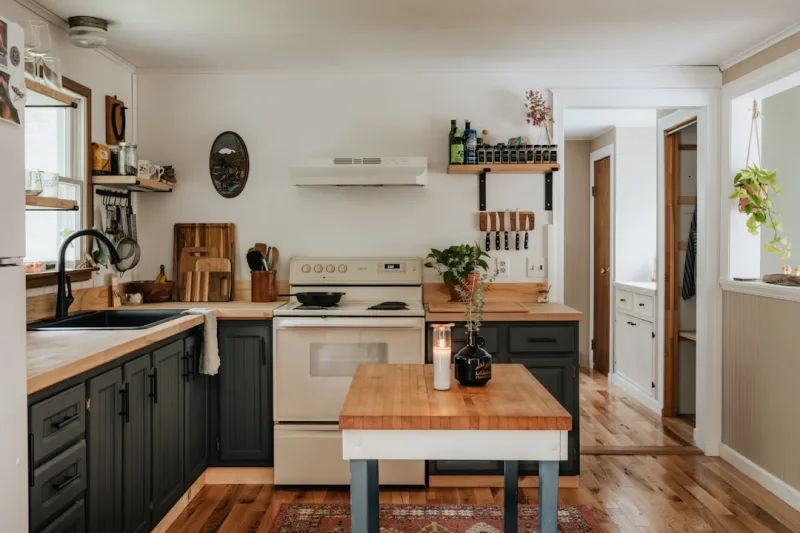 Renter-Friendly Farmhouse Kitchen Upgrades No Deposit Lost
