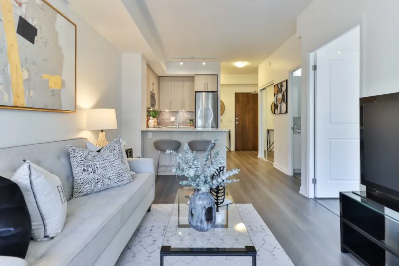 High-End Apartment Decor: Splurge Smart in 2026