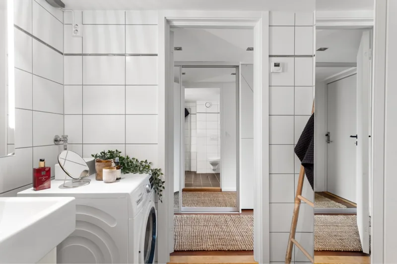 Scandinavian Small Bathroom Renovation: Materials & Steps